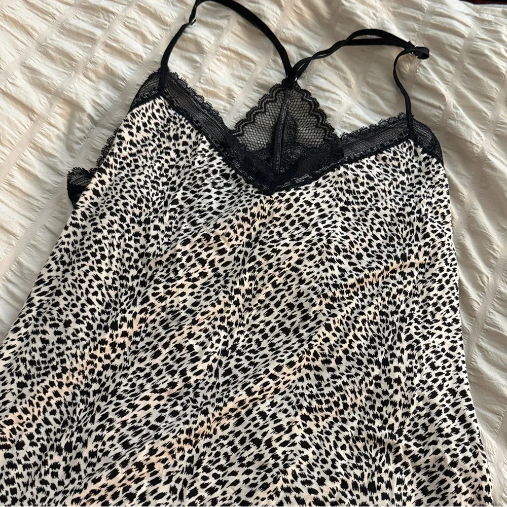 ** Victoria’s Secret ** Modal Leopard lace slip - Medium - NWT - Picture 3 of 10